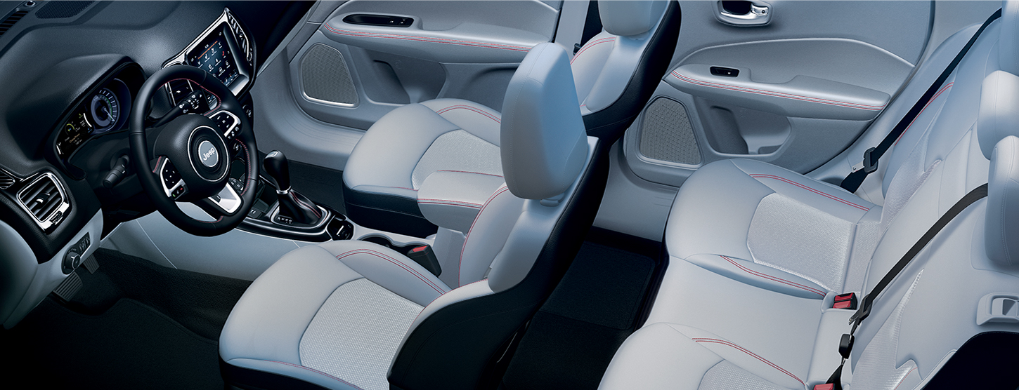 JEEP-4xe-compass-interior-desktop-FeatureHeroBanner-1450x510